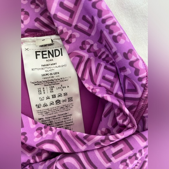 Fendi X Skims Biker Shorts Small - Picture 5 of 6